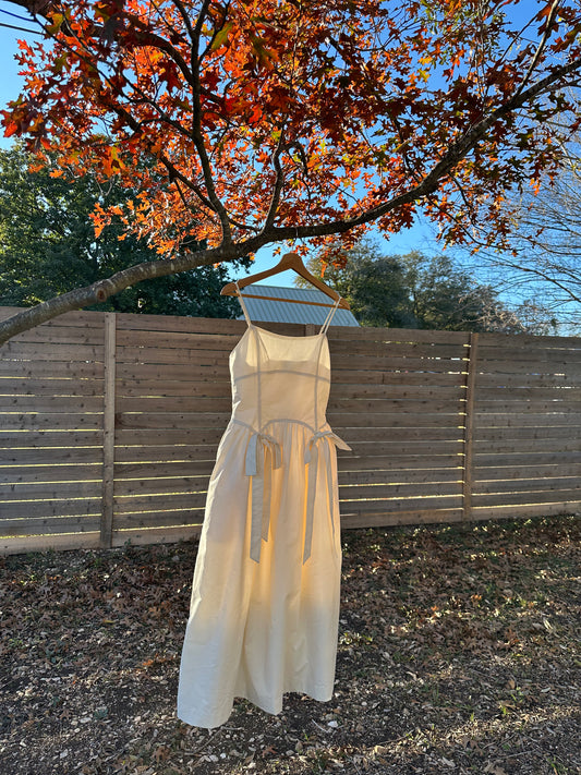 Silvia Off White Midi Dress | last one size medium